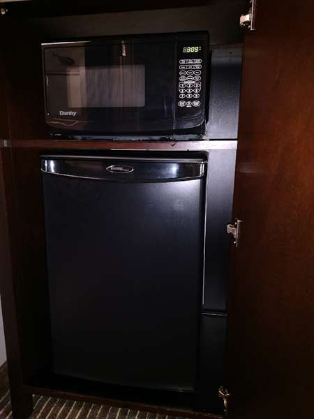  - Best Western Plus Dayton Hotel & Suites