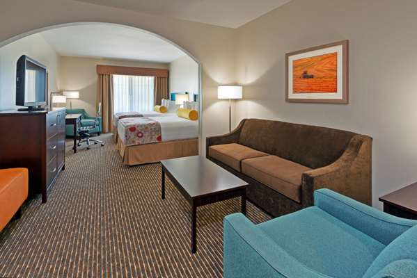 Suite - Best Western Plus Dayton Hotel & Suites