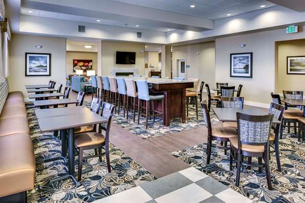 Amenities - Best Western Plus Arlington Hotel - I-5, Exit 206