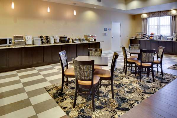 Amenities - Best Western Plus Arlington Hotel - I-5, Exit 206
