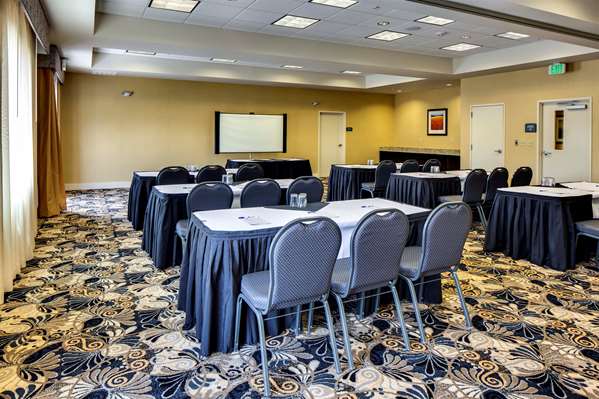  - Best Western Plus Arlington Hotel - I-5, Exit 206