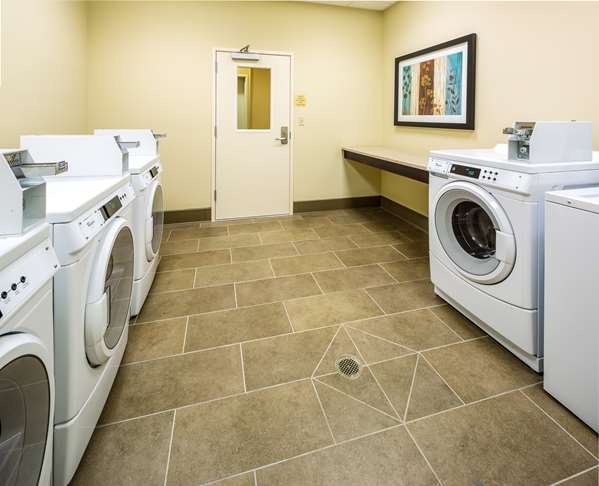  - Best Western Plus Arlington Hotel - I-5, Exit 206