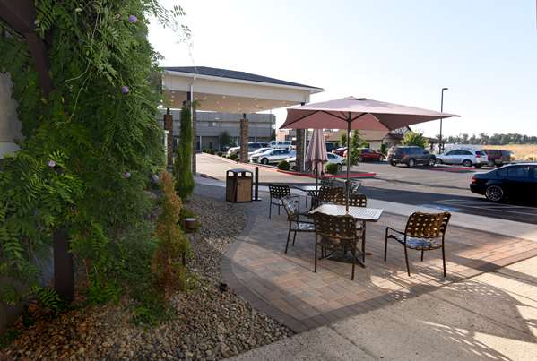 Exterior view - Best Western Plus Vintage Valley Inn Zillah - I-82, Exit 52