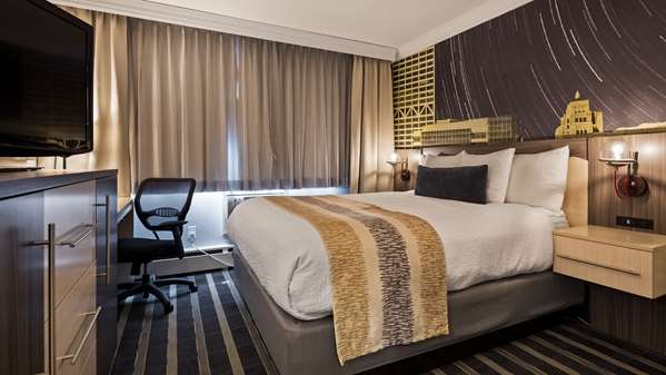  - Best Western Plus Milwaukee West Hotel