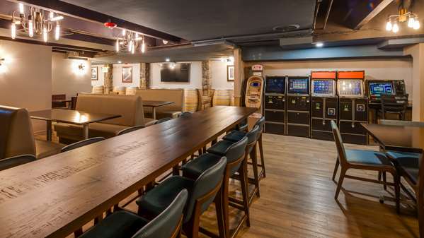 Restaurant - Best Western Plus Milwaukee West Hotel