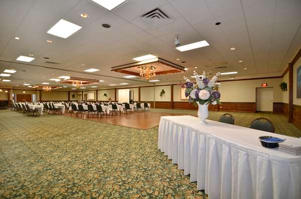  - Best Western Green Bay Inn and Conference Center