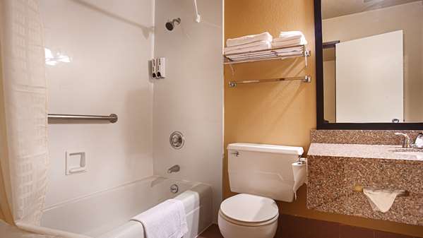  - Best Western Green Bay Inn and Conference Center