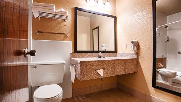  - Best Western Green Bay Inn and Conference Center