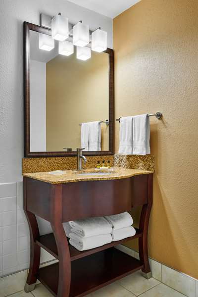  - Best Western Plus Milwaukee Airport Hotel