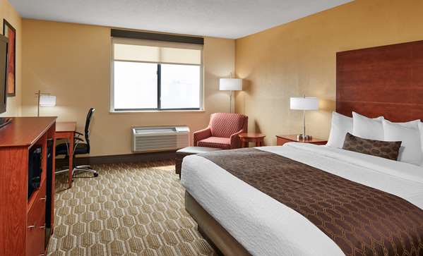  - Best Western Plus Milwaukee Airport Hotel
