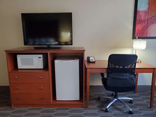 - Best Western Plus Milwaukee Airport Hotel