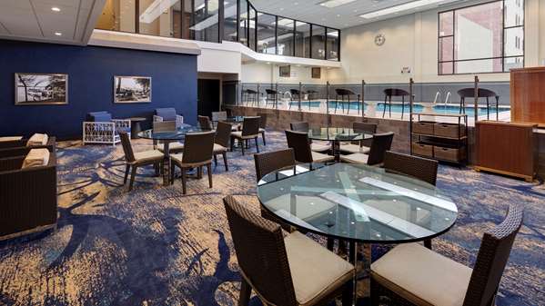 Pool - Best Western Premier Park Hotel Madison