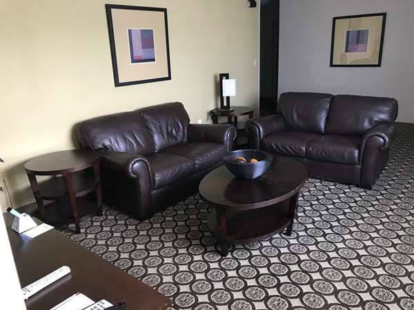 Suite - Best Western Plus InnTowner Madison