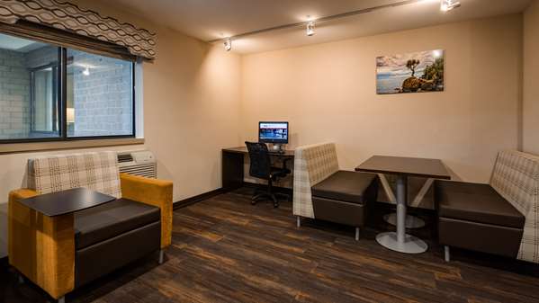 Conference Area - Best Western Plus InnTowner Madison