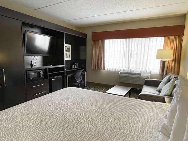  - Best Western Plus InnTowner Madison