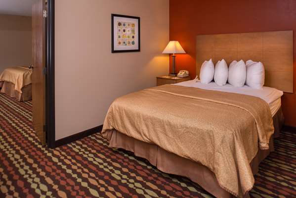  - Best Western Ambassador Inn Wisconsin Dells - I-90 & I-94, Exit 87