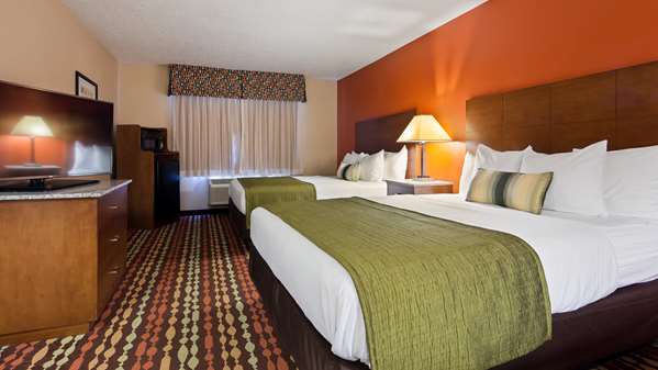  - Best Western Ambassador Inn Wisconsin Dells - I-90 & I-94, Exit 87