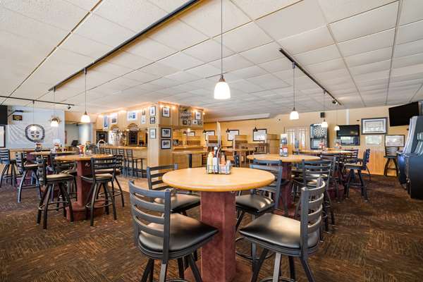 Bar - Best Western Riverfront Inn Marinette
