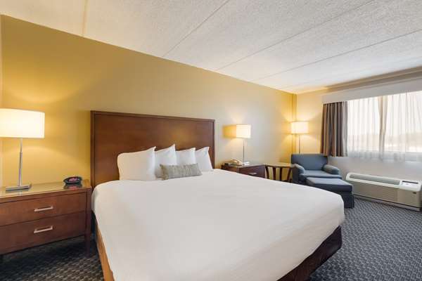  - Best Western Riverfront Inn Marinette