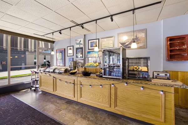 Restaurant - Best Western Riverfront Inn Marinette