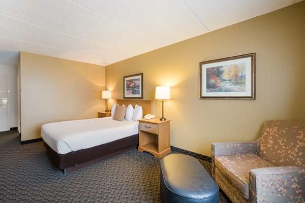  - Best Western Riverfront Inn Marinette