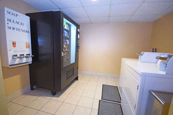  - Best Western Resort Hotel Conference Ctr Portage - I-39, Exit 92