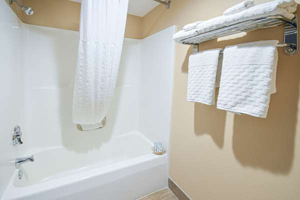  - Best Western Resort Hotel Conference Ctr Portage - I-39, Exit 92
