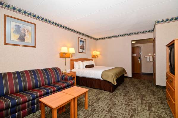  - Best Western Northwoods Lodge Siren