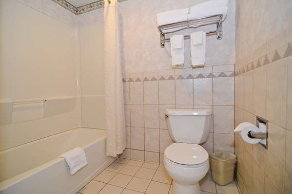  - Best Western Northwoods Lodge Siren