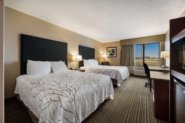  - Best Western Park Oasis Inn Mauston - I-90 & I-94, Exit 69