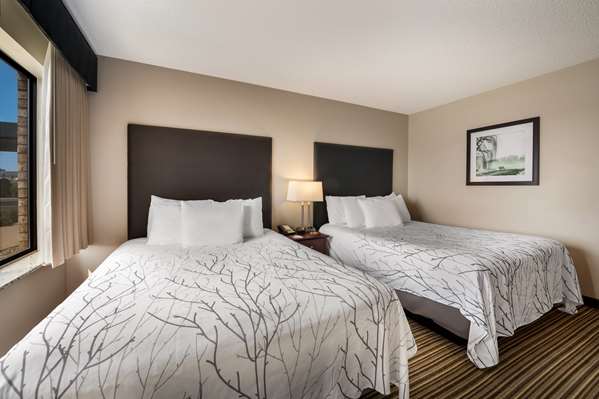  - Best Western Park Oasis Inn Mauston - I-90 & I-94, Exit 69