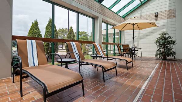 Pool - Best Western East Towne Suites Madison - I-39, I-90 & I-94, Exit 135