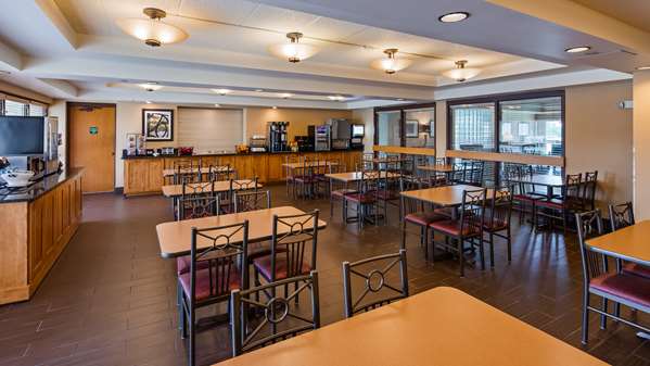 Amenities - Best Western East Towne Suites Madison - I-39, I-90 & I-94, Exit 135