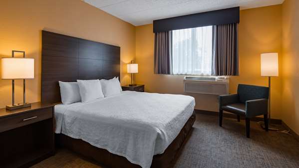  - Best Western East Towne Suites Madison - I-39, I-90 & I-94, Exit 135