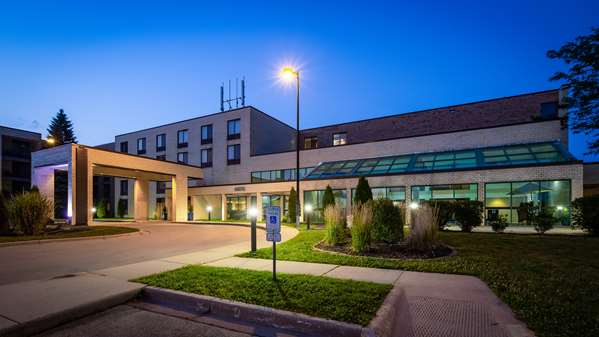 Exterior view - Best Western East Towne Suites Madison - I-39, I-90 & I-94, Exit 135