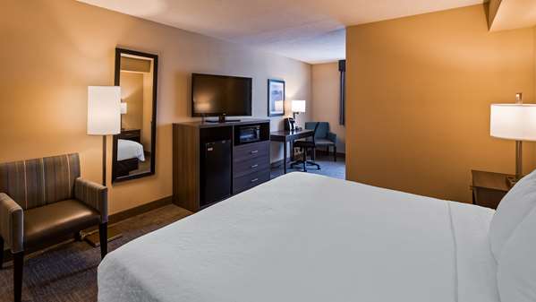  - Best Western East Towne Suites Madison - I-39, I-90 & I-94, Exit 135
