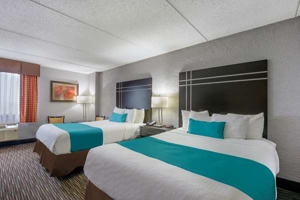  - Best Western Waukasha Grand Inn Pewaukee - I-94, Exit 293