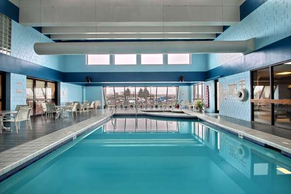 Pool - Best Western Executive Inn Kenosha - I-41 & I-94, Exit 344