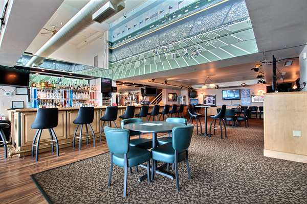 Bar - Best Western Executive Inn Kenosha - I-41 & I-94, Exit 344