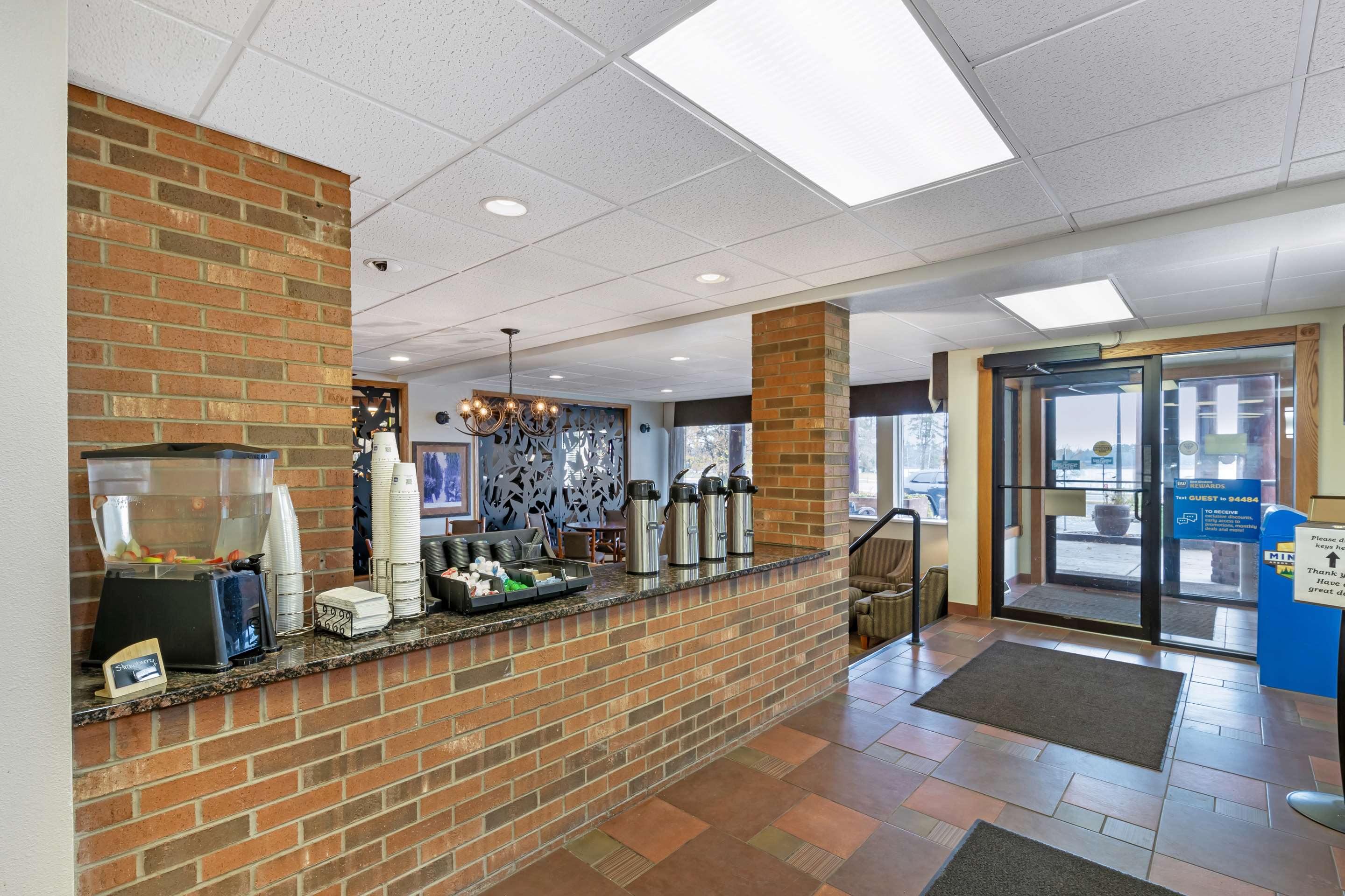 Lobby | Best Western Plus Concord Inn