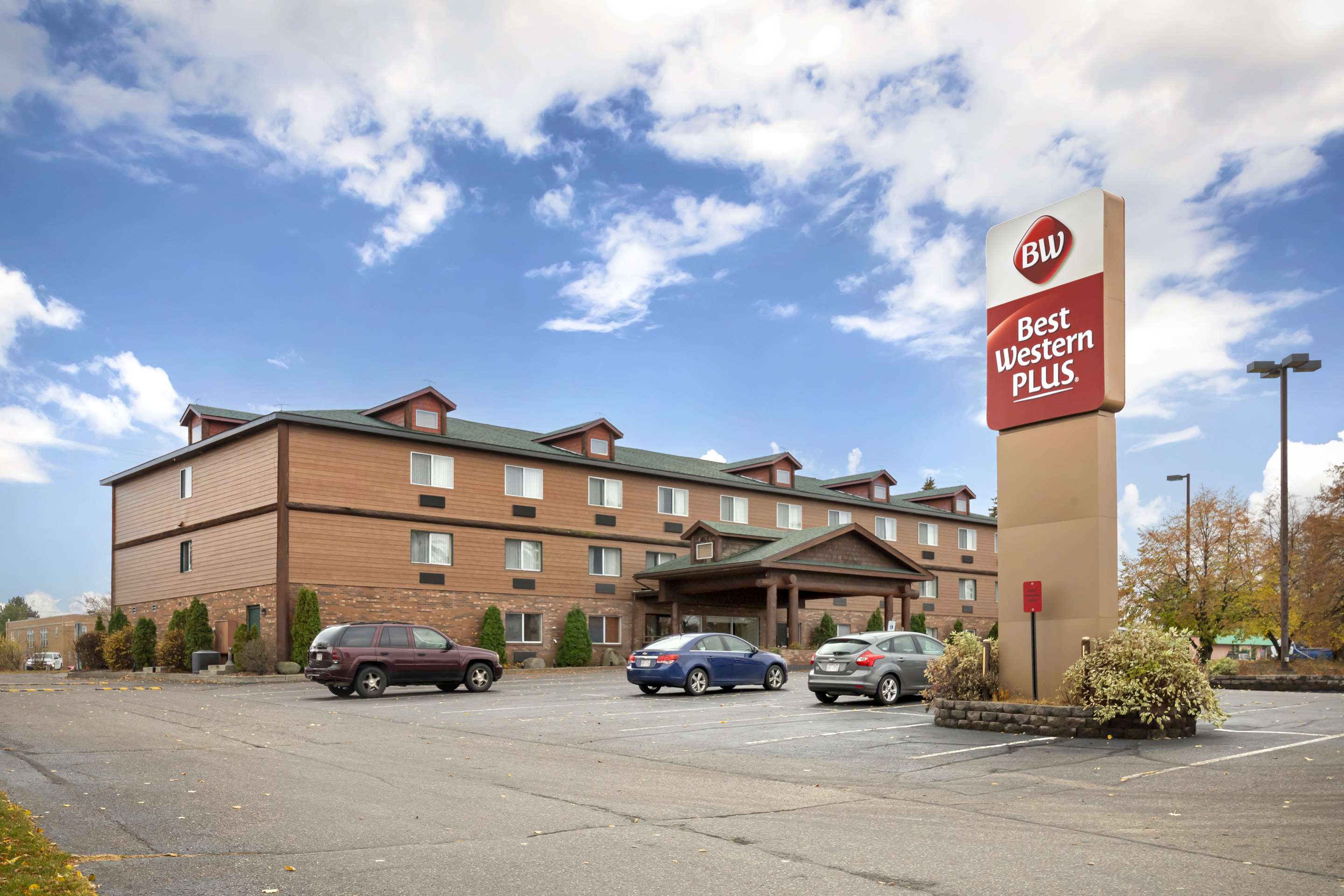 Exterior | Best Western Plus Concord Inn
