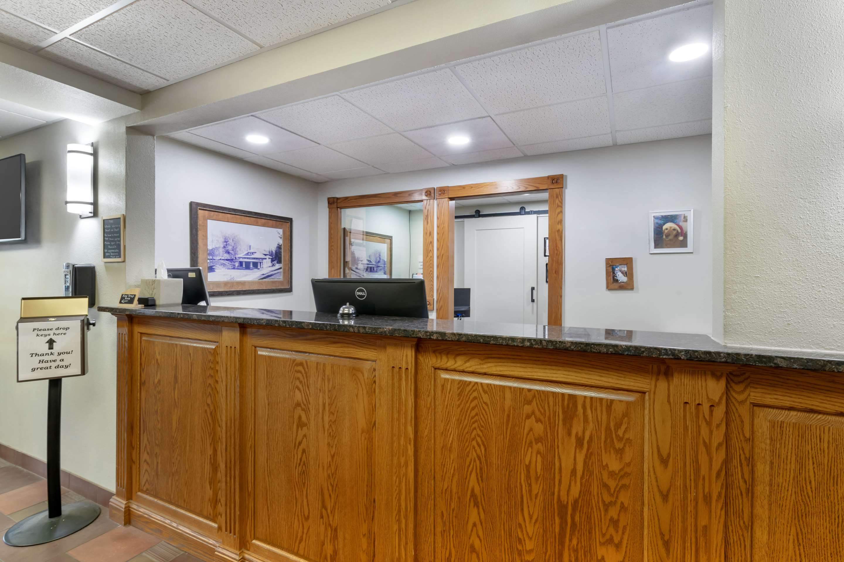 Lobby | Best Western Plus Concord Inn