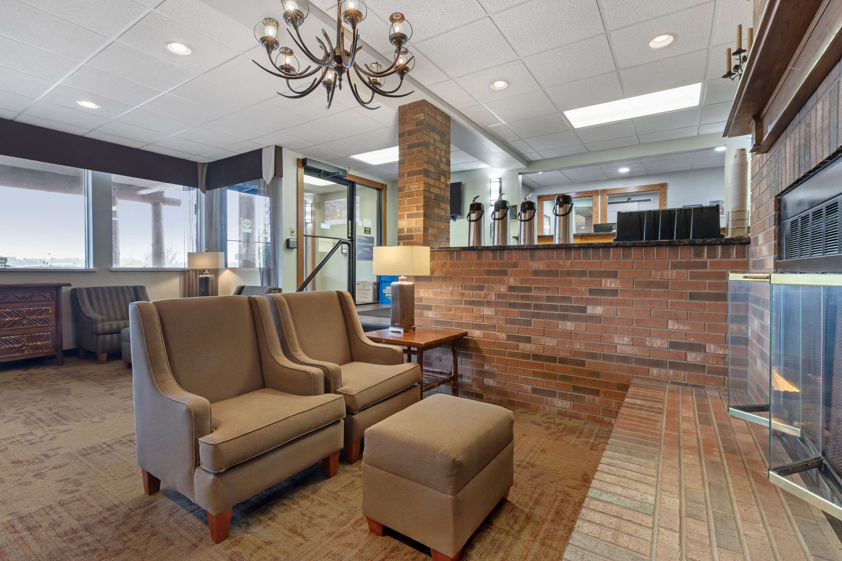 Lobby | Best Western Plus Concord Inn