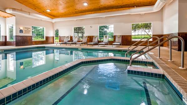 Pool - Best Western Wittenberg Inn