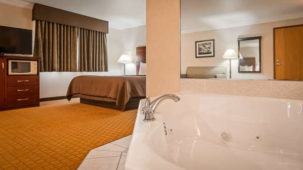  - Best Western Wittenberg Inn