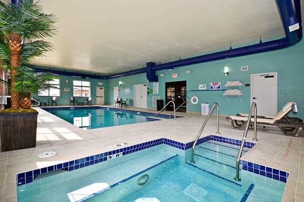 Pool - Best Western Plover Hotel & Conference Center - I-39, Exit 151