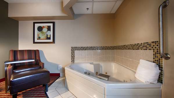 Suite - Best Western Germantown Inn