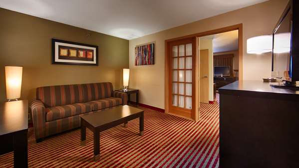 Suite - Best Western Germantown Inn