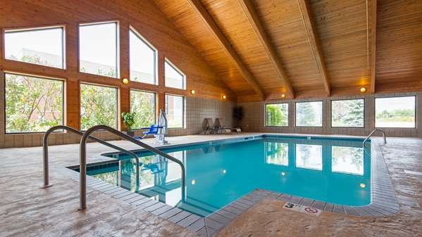Pool - Best Western Germantown Inn