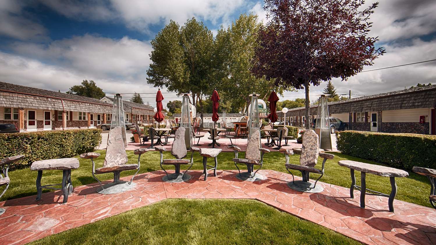 Best Western Pioneer Court Hotel Lusk, WY See Discounts